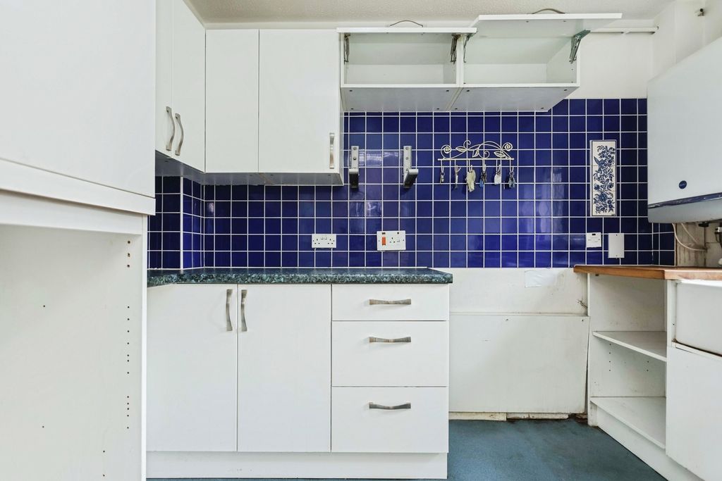 Property photo 3 of 15 Photo