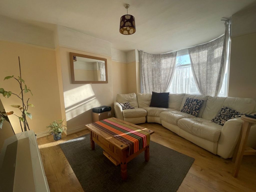 Property photo 3 of 14