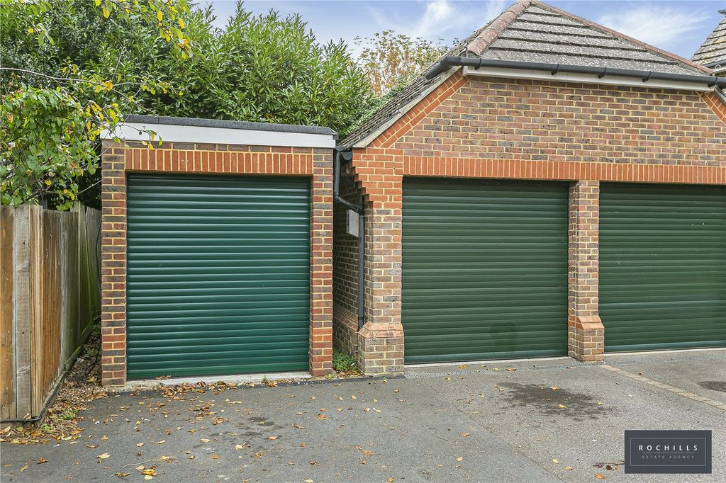 Property photo 2 of 30 Picture No. 45