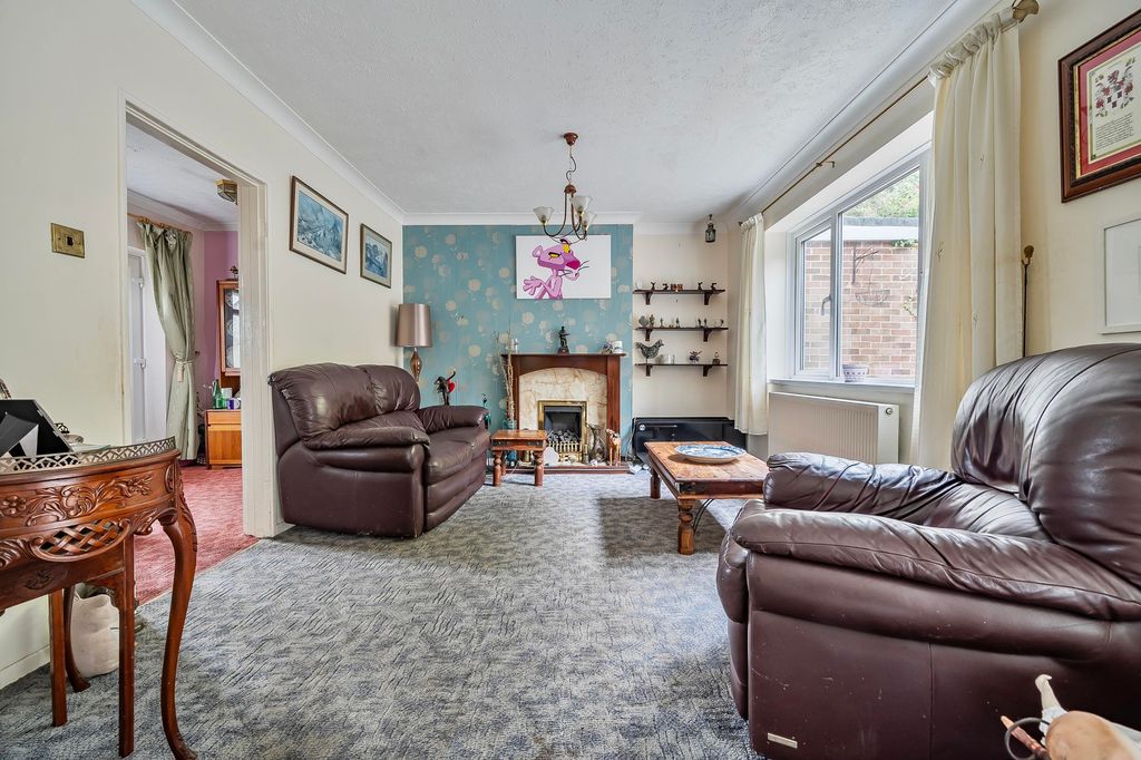 Property photo 3 of 16