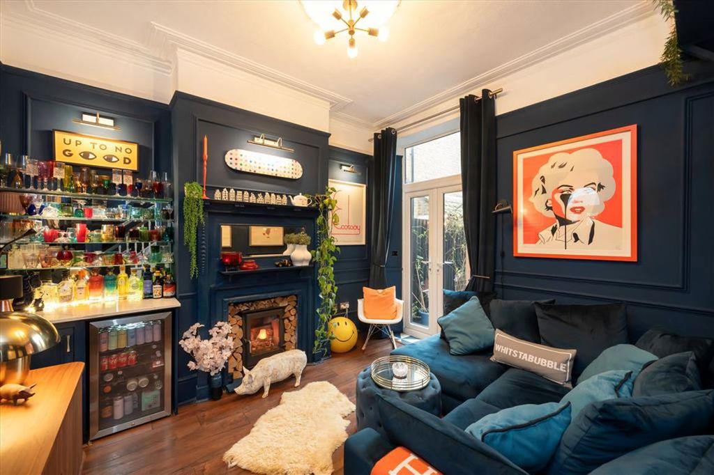 Property photo 3 of 9