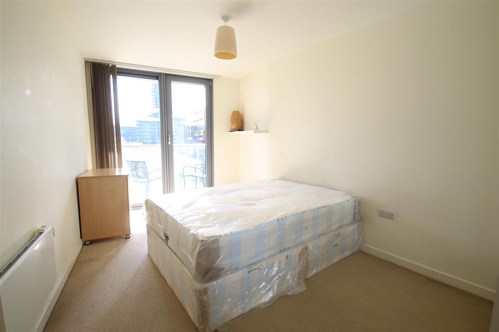 Property photo 3 of 13 Bedroom