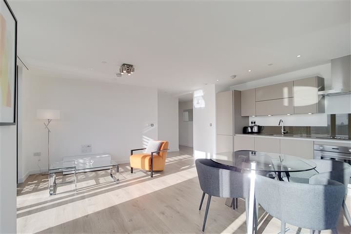 Property photo 2 of 14 3_Kitchen_Recepti...