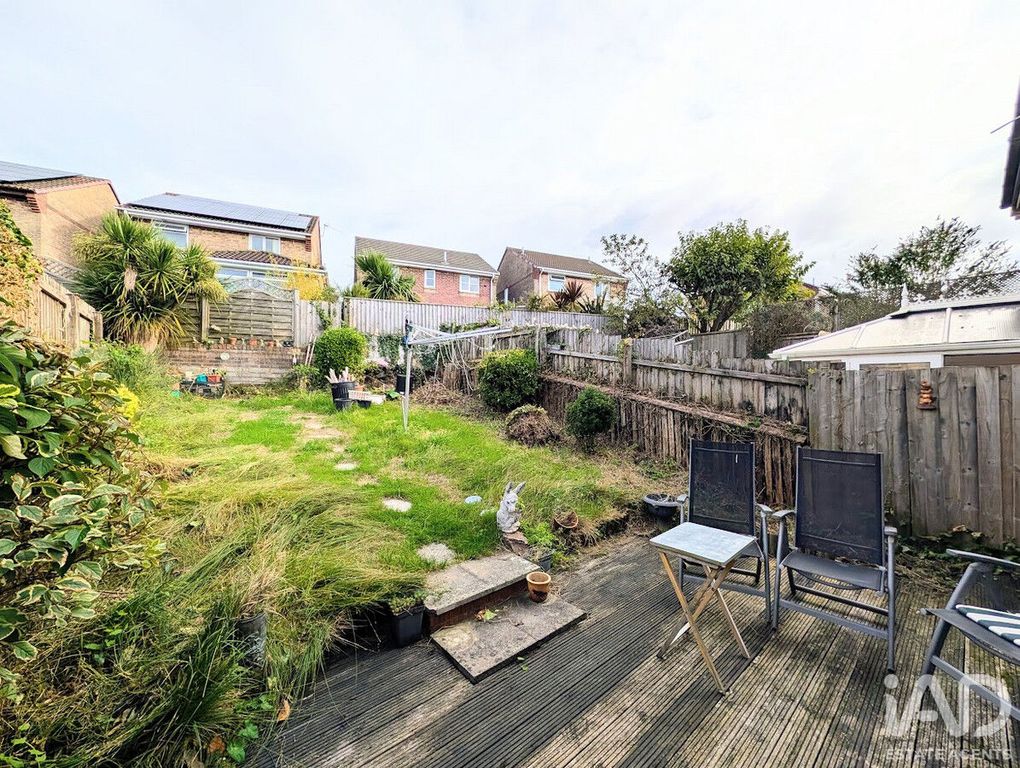 Property photo 2 of 9