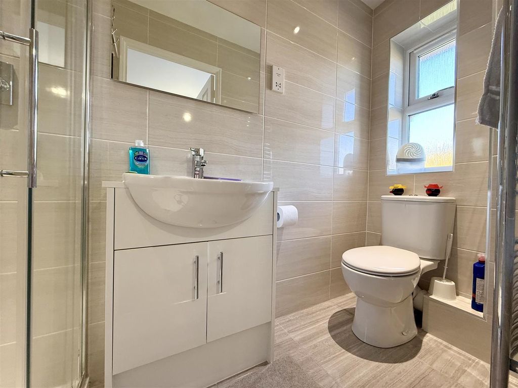 Additional image 17 of 4 bed detached house for saleOakley Drive, Loughborough LE11