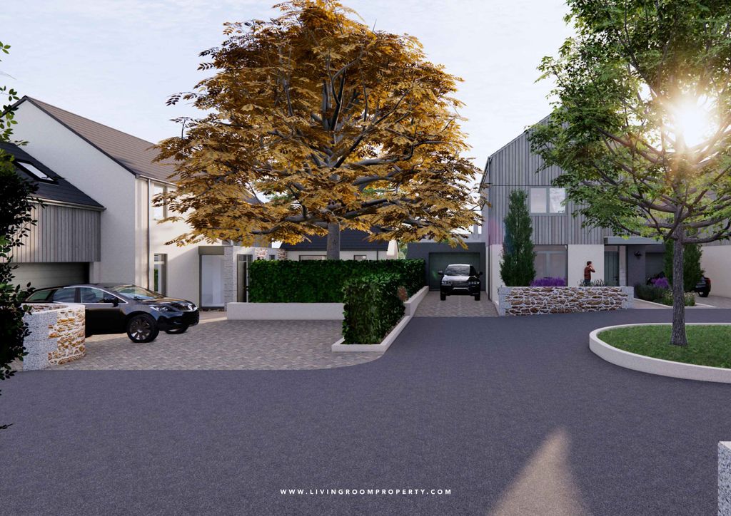 Property photo 2 of 20