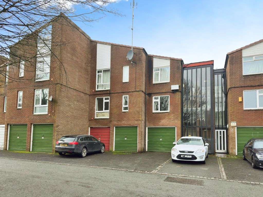 Property photo 1 of 13 4792470