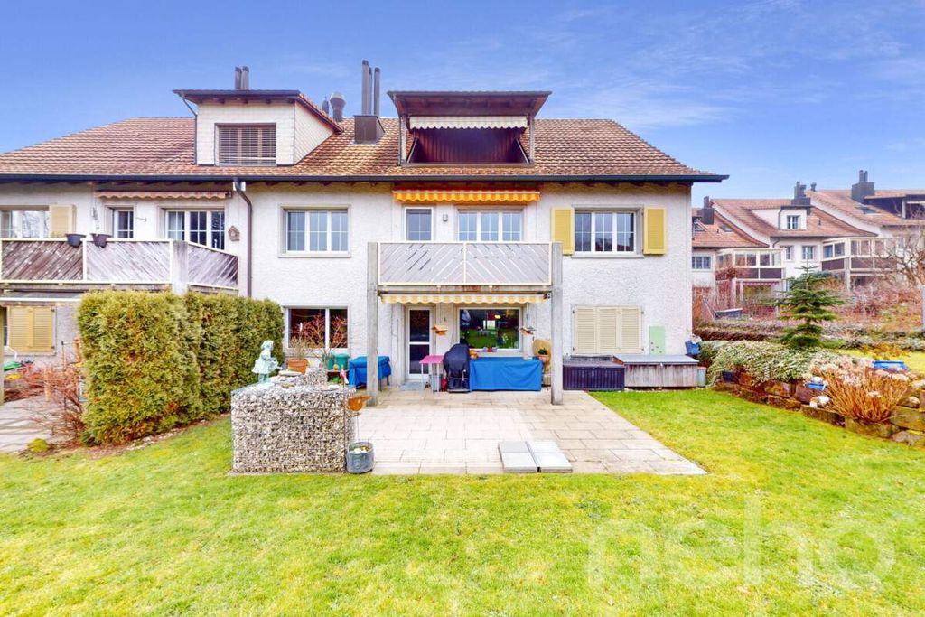 Property photo 3 of 11