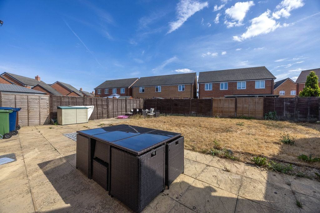 Property photo 2 of 16 Picture No. 11