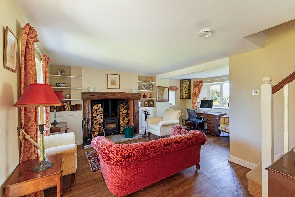 Property photo 3 of 24 Sitting Room