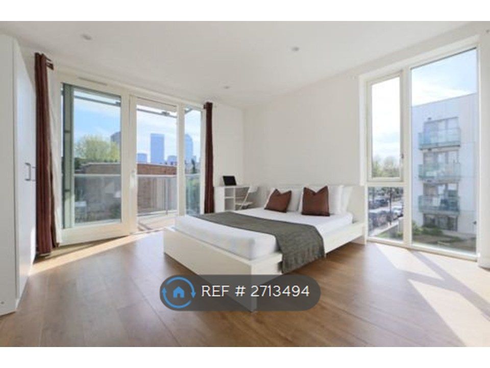 Property photo 1 of 7 Bedroom