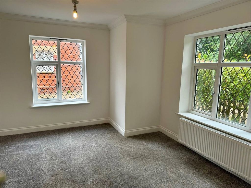 Property photo 3 of 6 Picture No. 02