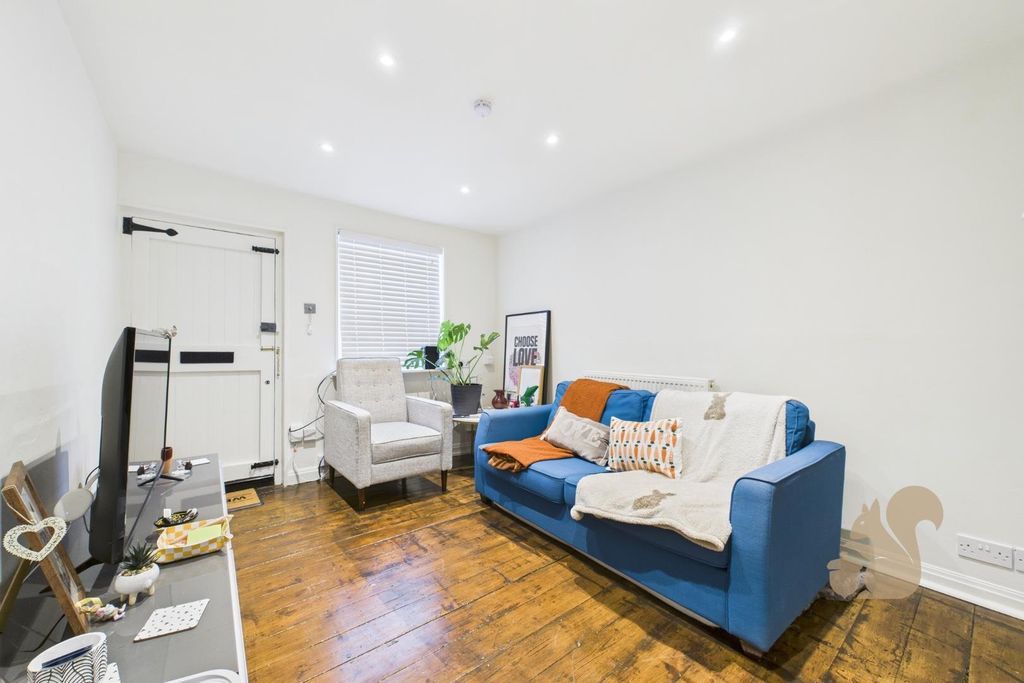 Property photo 2 of 11 Cam05565G0-Pr0043-Still001.Jpg