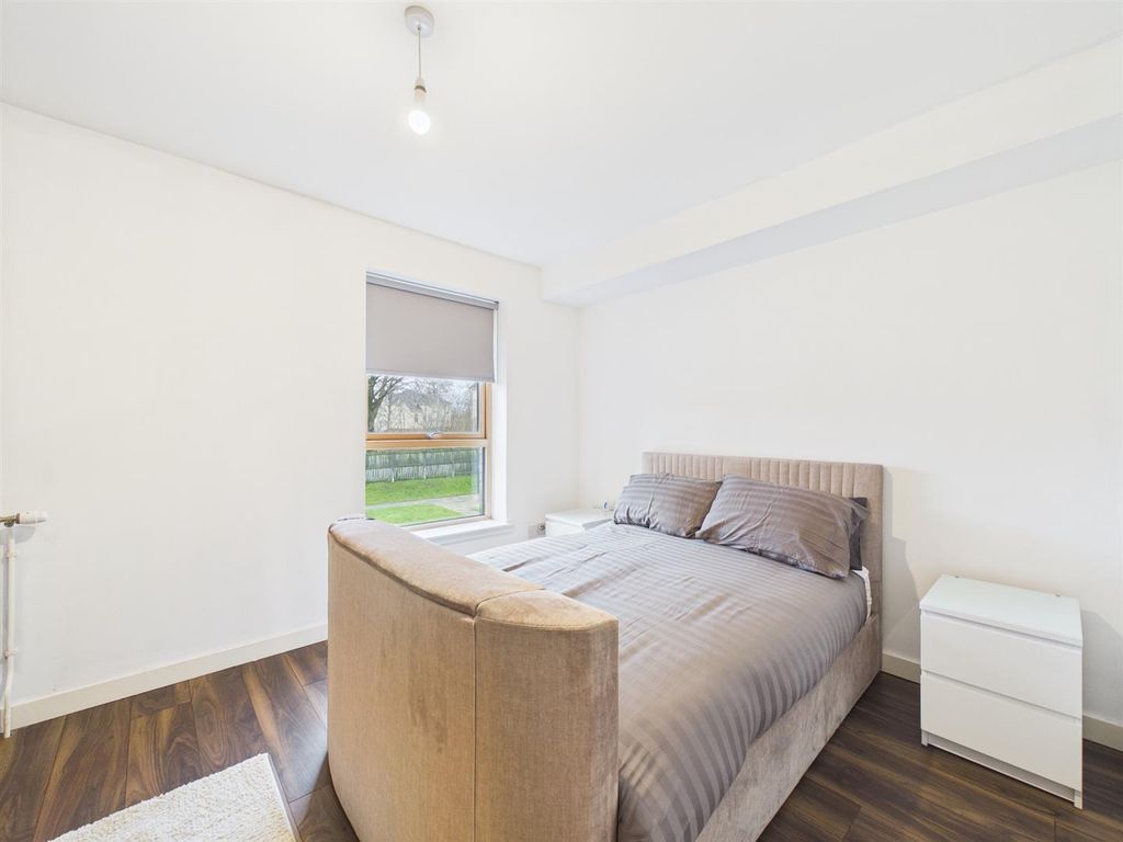 Property photo 3 of 19 Cam03782G0-Pr0264-Still011_Alt.Jpg