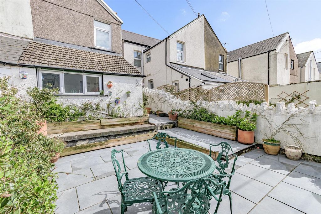 Property photo 2 of 26 Rear Garden