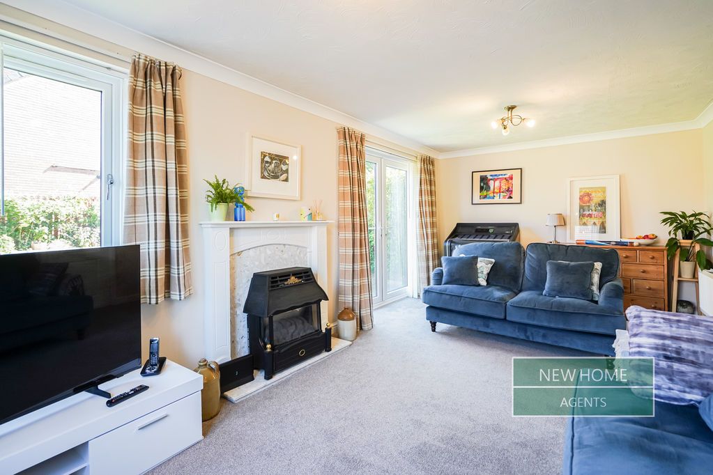 Property photo 3 of 39 Photo 34