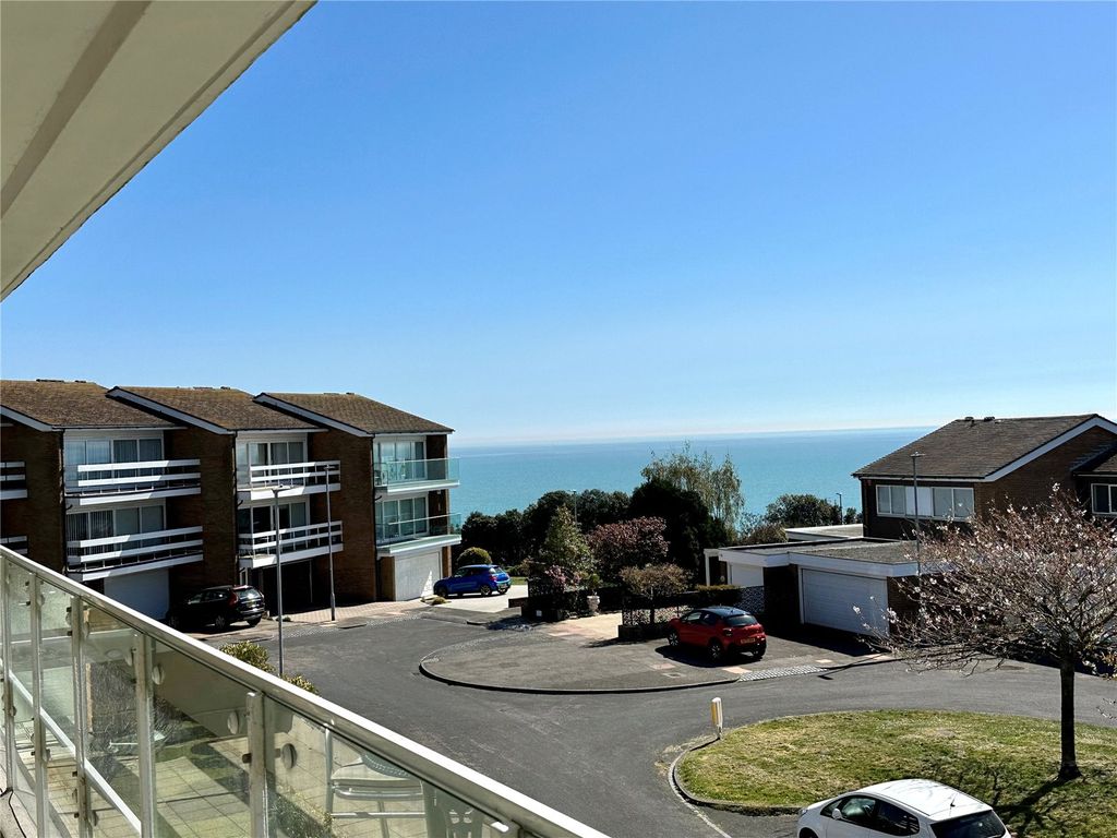 Property photo 3 of 18 Picture No. 06