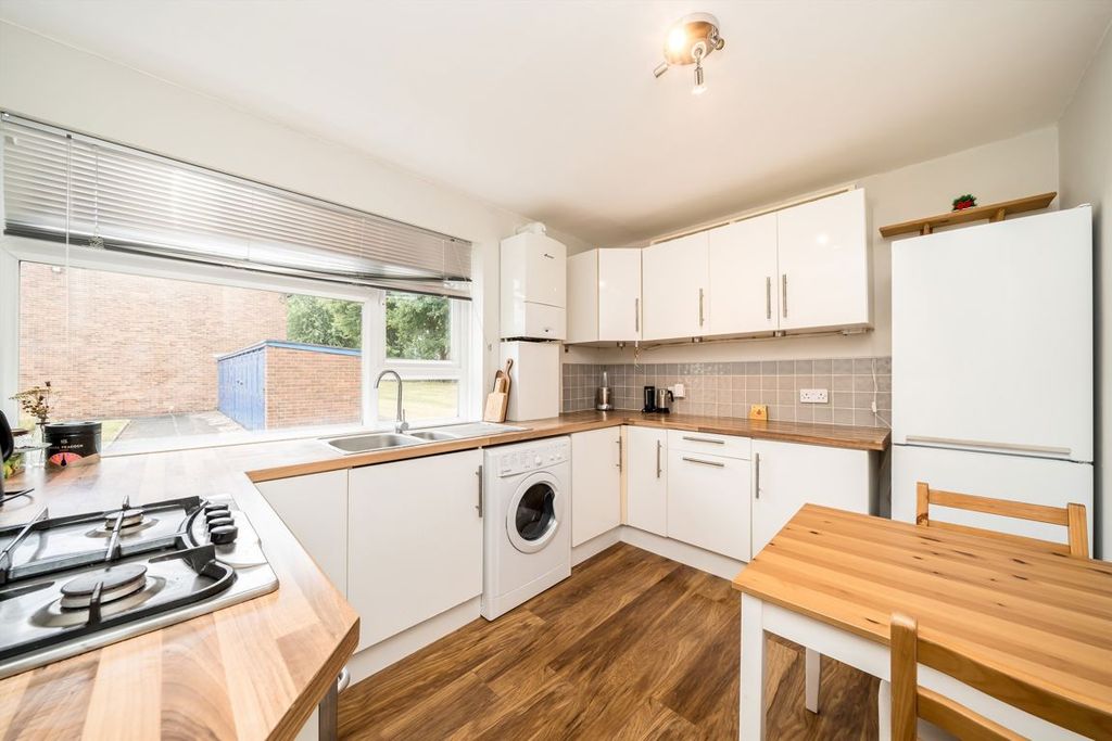 Property photo 2 of 5