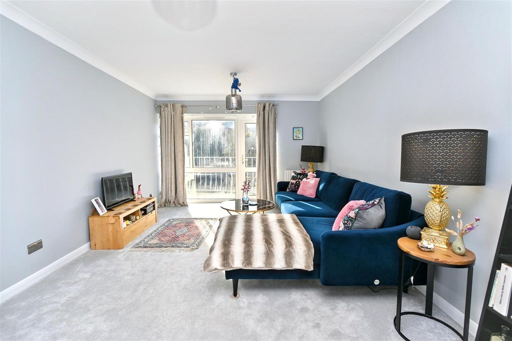 Property photo 2 of 19 Dsc_0200.Jpg