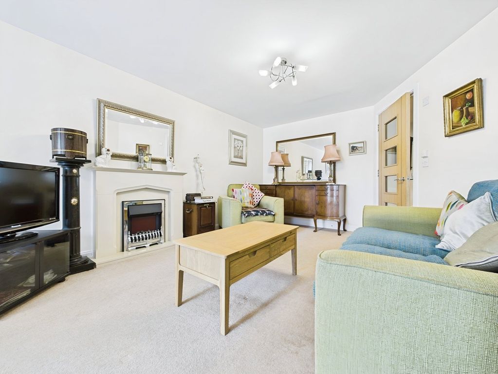 Property photo 3 of 15