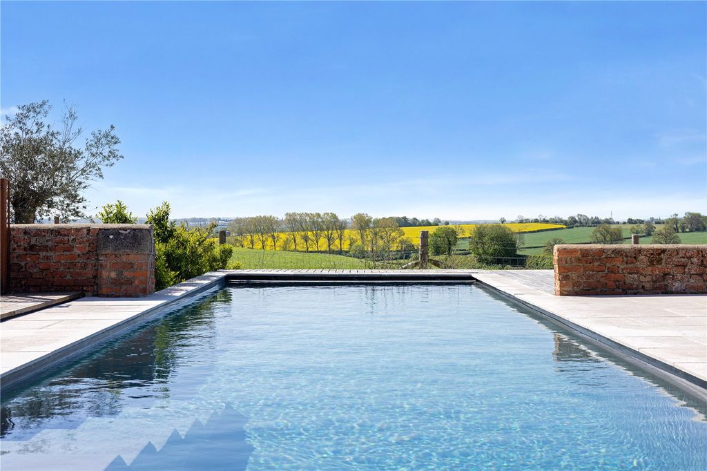 Property photo 2 of 34 Pool