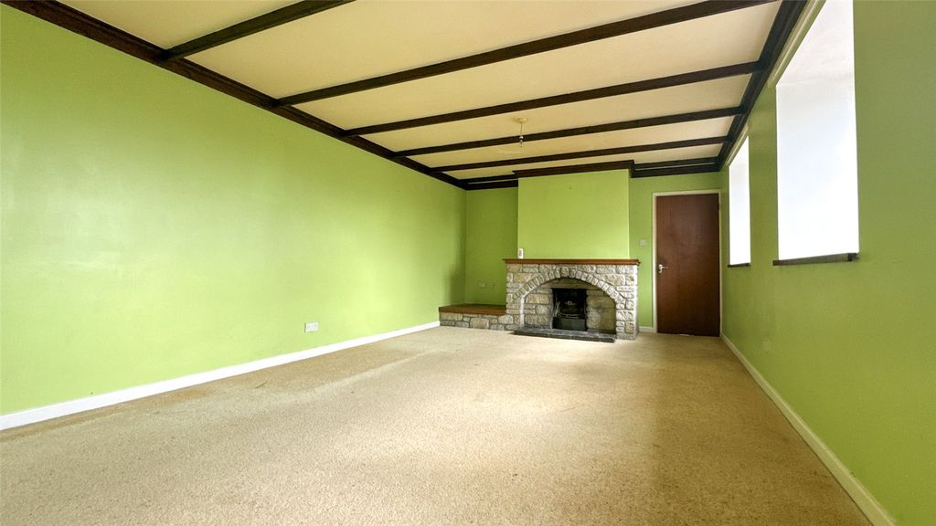 Property photo 3 of 19 Picture No. 05