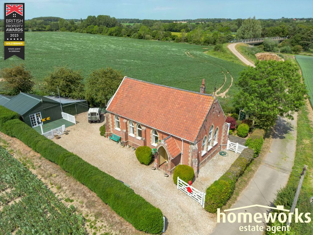 Property photo 1 of 32