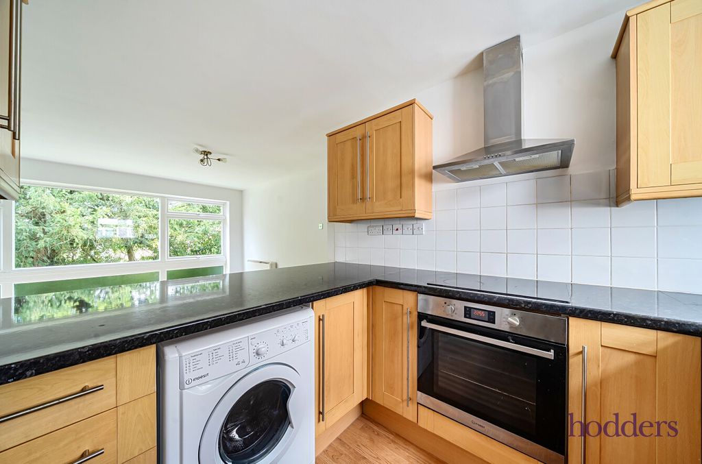 Property photo 3 of 15 c1778c6E-3921-488...