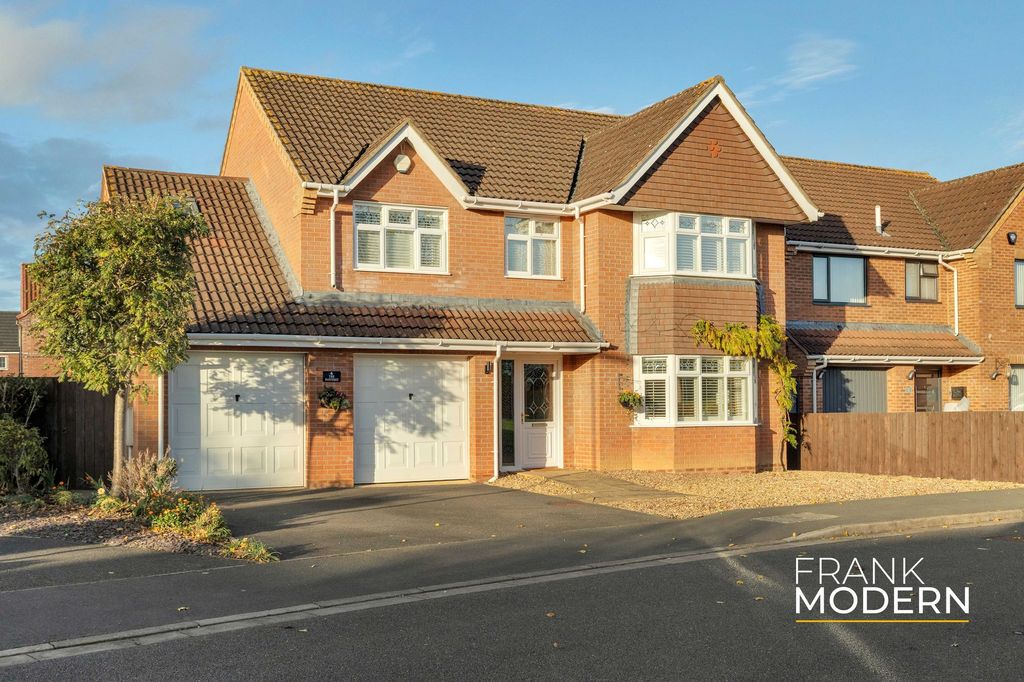 Property photo 1 of 64 Front