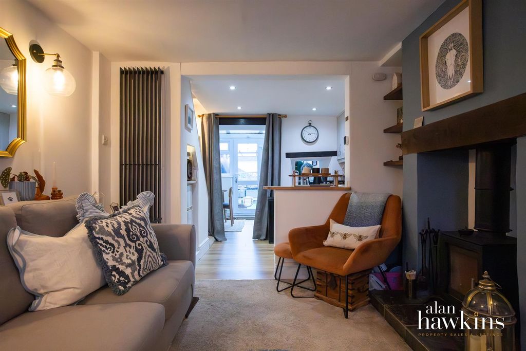 Property photo 2 of 15 3469-07.Jpg