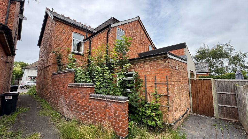 Property photo 1 of 12