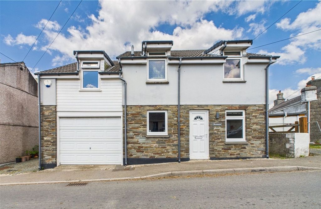 Property photo 1 of 18 Front