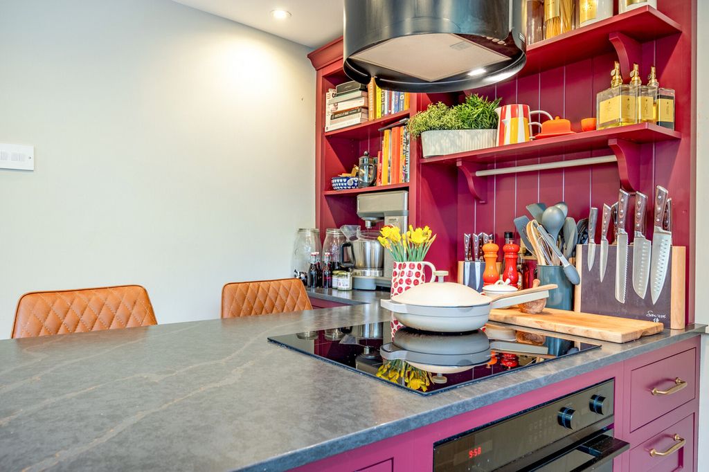 Property photo 3 of 19