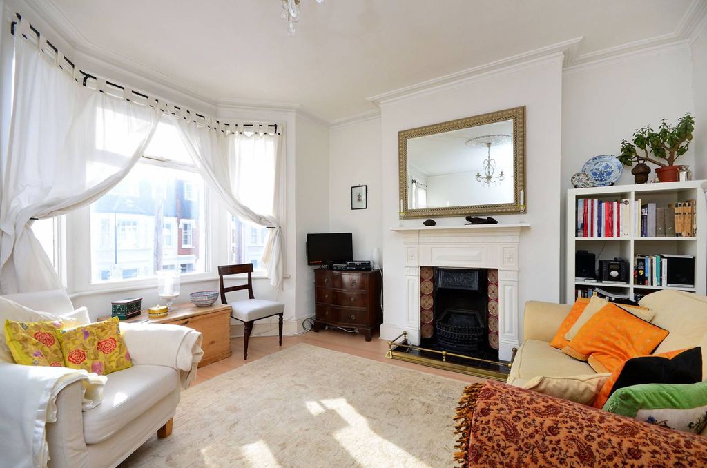 Property photo 2 of 6