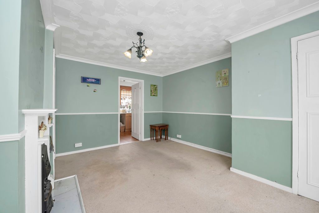 Property photo 3 of 12 Sitting Room