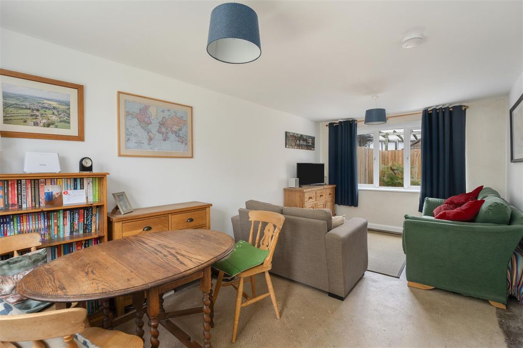 Property photo 2 of 16 3 Towrise, Sulgrave-5.Jpg