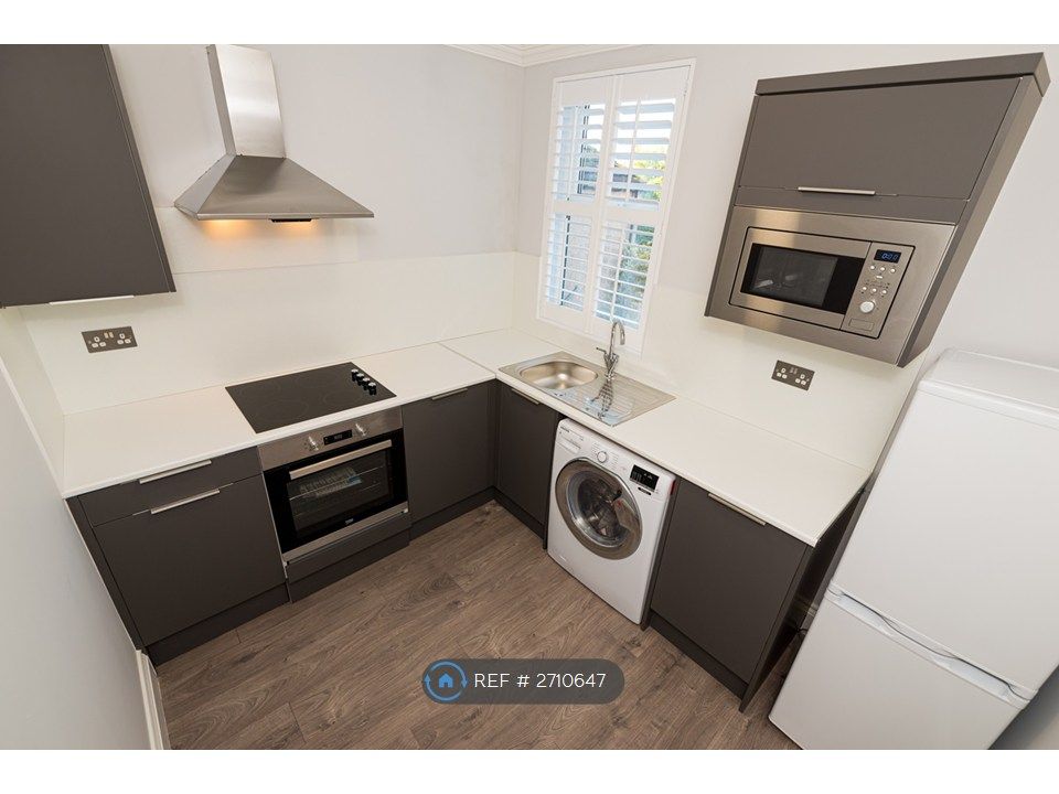 Property photo 3 of 5 Private Kitchen