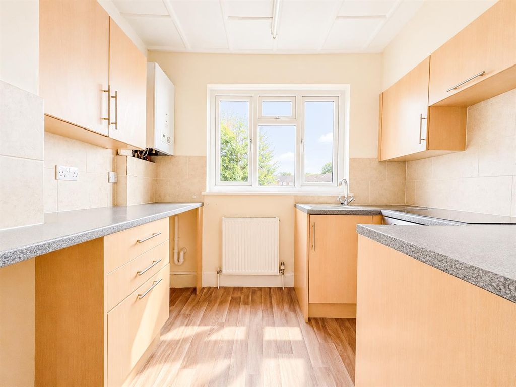 Property photo 2 of 17 Kitchen