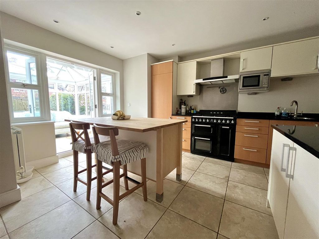 Property photo 2 of 34 Image 2