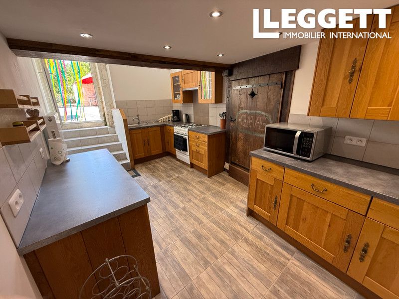 Property photo 3 of 10