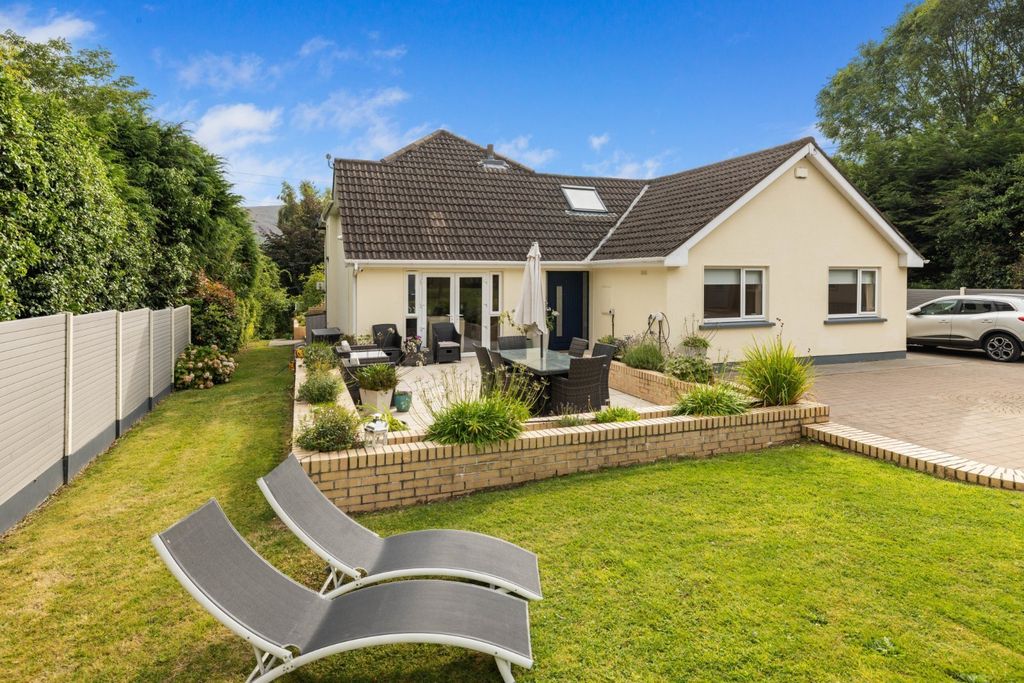 Property photo 1 of 28 Picture No. 20