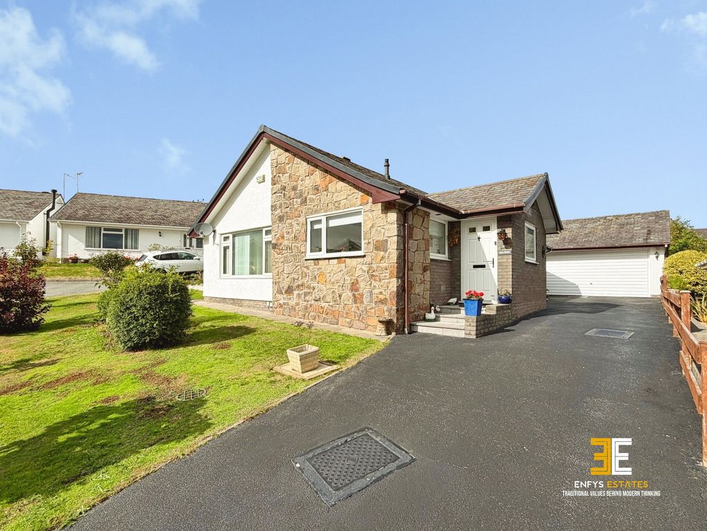 Property photo 1 of 41