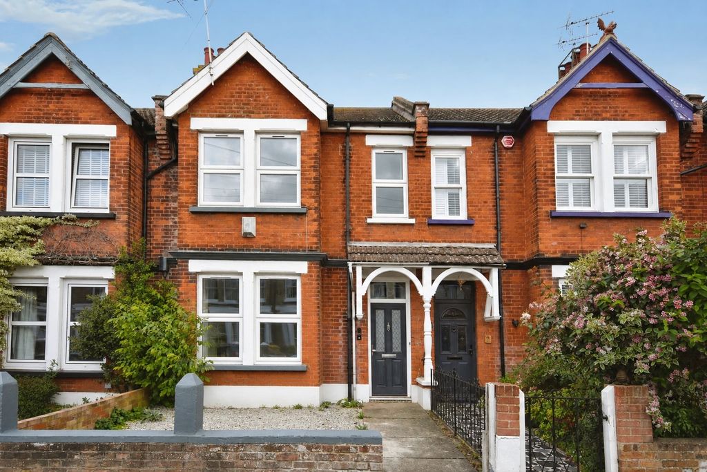 Property photo 1 of 12