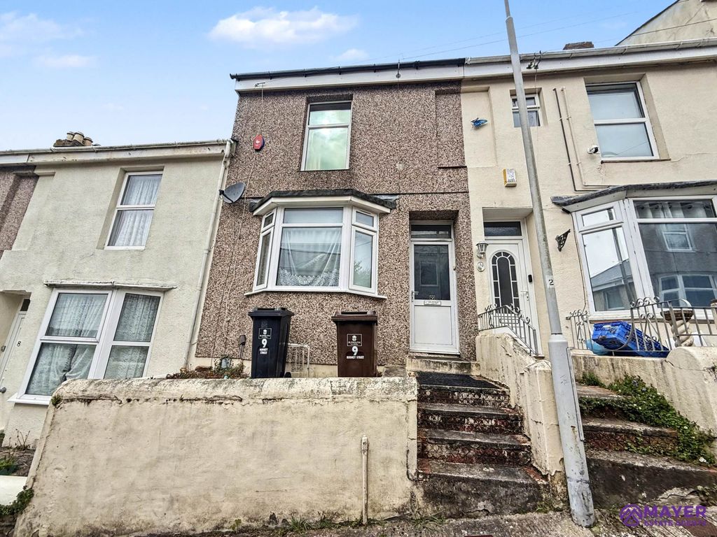 Property photo 2 of 13