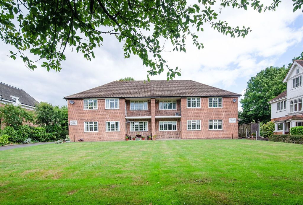 Property photo 1 of 10