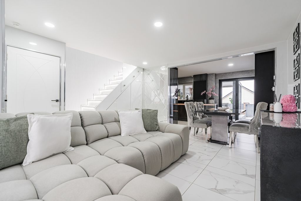 Property photo 3 of 36 Property Image 3