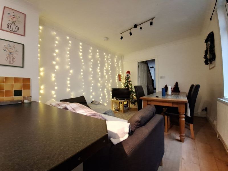 Property photo 1 of 15 Longue