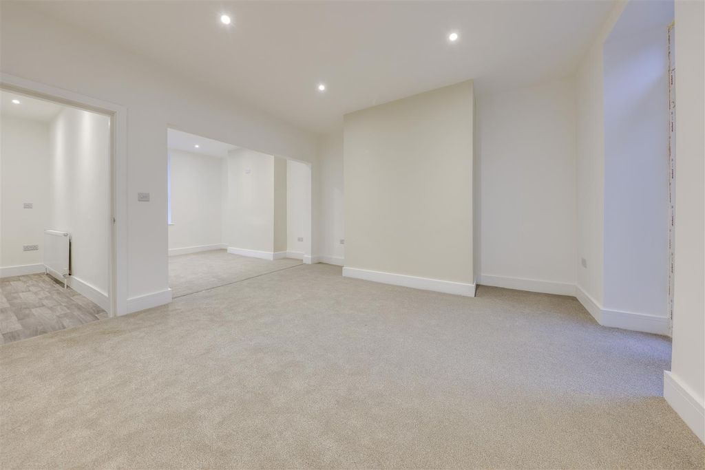 Property photo 1 of 20 cm2A5869-cm2A5873-1A.Jpg