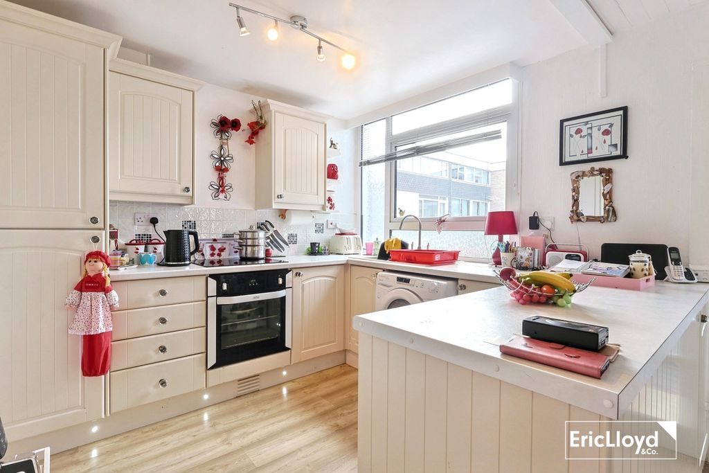 Property photo 2 of 18 Photo 2