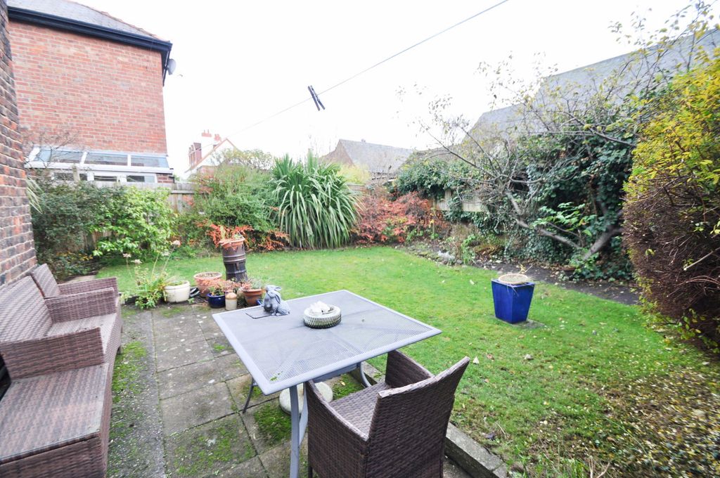 Property photo 2 of 22